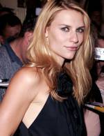 The photo image of Claire Danes. Down load movies of the actor Claire Danes. Enjoy the super quality of films where Claire Danes starred in.