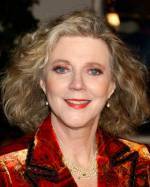 The photo image of Blythe Danner. Down load movies of the actor Blythe Danner. Enjoy the super quality of films where Blythe Danner starred in.