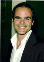 The photo image of Michael Kelly. Down load movies of the actor Michael Kelly. Enjoy the super quality of films where Michael Kelly starred in.