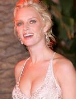 The photo image of Uma Thurman. Down load movies of the actor Uma Thurman. Enjoy the super quality of films where Uma Thurman starred in.