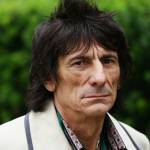 The photo image of Ron Wood. Down load movies of the actor Ron Wood. Enjoy the super quality of films where Ron Wood starred in.
