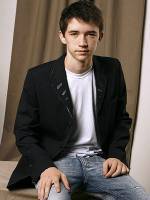 The photo image of Liam Aiken. Down load movies of the actor Liam Aiken. Enjoy the super quality of films where Liam Aiken starred in.