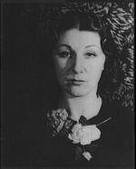 The photo image of Judith Anderson. Down load movies of the actor Judith Anderson. Enjoy the super quality of films where Judith Anderson starred in.