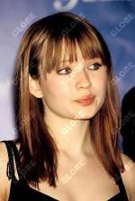 The photo image of Emily Browning. Down load movies of the actor Emily Browning. Enjoy the super quality of films where Emily Browning starred in.