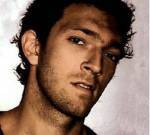 The photo image of Vincent Cassel. Down load movies of the actor Vincent Cassel. Enjoy the super quality of films where Vincent Cassel starred in.