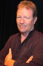The photo image of Jim Davidson. Down load movies of the actor Jim Davidson. Enjoy the super quality of films where Jim Davidson starred in.