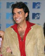 The photo image of Eugenio Derbez. Down load movies of the actor Eugenio Derbez. Enjoy the super quality of films where Eugenio Derbez starred in.