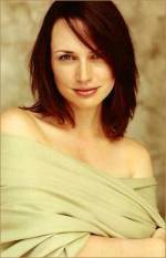 The photo image of Julie Ann Emery. Down load movies of the actor Julie Ann Emery. Enjoy the super quality of films where Julie Ann Emery starred in.