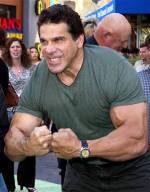 The photo image of Lou Ferrigno. Down load movies of the actor Lou Ferrigno. Enjoy the super quality of films where Lou Ferrigno starred in.