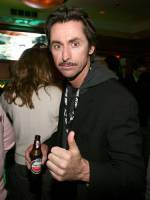 The photo image of Kirk Fox. Down load movies of the actor Kirk Fox. Enjoy the super quality of films where Kirk Fox starred in.