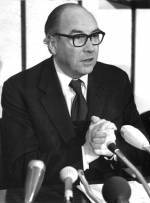 The photo image of Roy Jenkins. Down load movies of the actor Roy Jenkins. Enjoy the super quality of films where Roy Jenkins starred in.