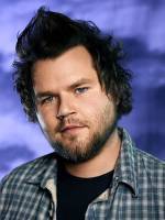 The photo image of Tyler Labine. Down load movies of the actor Tyler Labine. Enjoy the super quality of films where Tyler Labine starred in.