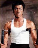 The photo image of Bruce Lee. Down load movies of the actor Bruce Lee. Enjoy the super quality of films where Bruce Lee starred in.