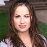 The photo image of Paula Marshall. Down load movies of the actor Paula Marshall. Enjoy the super quality of films where Paula Marshall starred in.