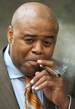 The photo image of Chi McBride. Down load movies of the actor Chi McBride. Enjoy the super quality of films where Chi McBride starred in.