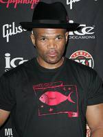 The photo image of Darryl McDaniels. Down load movies of the actor Darryl McDaniels. Enjoy the super quality of films where Darryl McDaniels starred in.