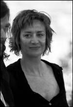 The photo image of Janet McTeer. Down load movies of the actor Janet McTeer. Enjoy the super quality of films where Janet McTeer starred in.