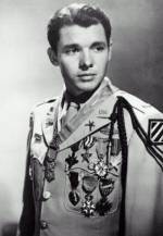 The photo image of Audie Murphy. Down load movies of the actor Audie Murphy. Enjoy the super quality of films where Audie Murphy starred in.