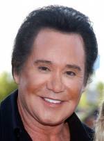 The photo image of Wayne Newton. Down load movies of the actor Wayne Newton. Enjoy the super quality of films where Wayne Newton starred in.