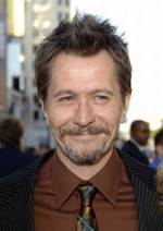 The photo image of Gary Oldman. Down load movies of the actor Gary Oldman. Enjoy the super quality of films where Gary Oldman starred in.