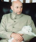 The photo image of Donald Pleasence. Down load movies of the actor Donald Pleasence. Enjoy the super quality of films where Donald Pleasence starred in.