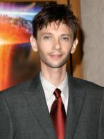 The photo image of DJ Qualls. Down load movies of the actor DJ Qualls. Enjoy the super quality of films where DJ Qualls starred in.