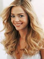 The photo image of Denise Richards. Down load movies of the actor Denise Richards. Enjoy the super quality of films where Denise Richards starred in.