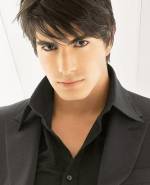 The photo image of Brandon Routh. Down load movies of the actor Brandon Routh. Enjoy the super quality of films where Brandon Routh starred in.