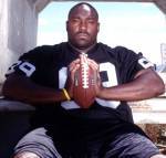 The photo image of Warren Sapp. Down load movies of the actor Warren Sapp. Enjoy the super quality of films where Warren Sapp starred in.