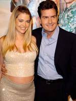 The photo image of Charlie Sheen. Down load movies of the actor Charlie Sheen. Enjoy the super quality of films where Charlie Sheen starred in.