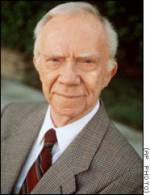 The photo image of Ray Walston. Down load movies of the actor Ray Walston. Enjoy the super quality of films where Ray Walston starred in.