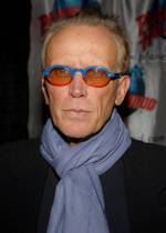 The photo image of Peter Weller. Down load movies of the actor Peter Weller. Enjoy the super quality of films where Peter Weller starred in.
