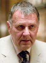 The photo image of Tom Wilkinson. Down load movies of the actor Tom Wilkinson. Enjoy the super quality of films where Tom Wilkinson starred in.