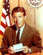 The photo image of Efrem Zimbalist Jr.. Down load movies of the actor Efrem Zimbalist Jr.. Enjoy the super quality of films where Efrem Zimbalist Jr. starred in.